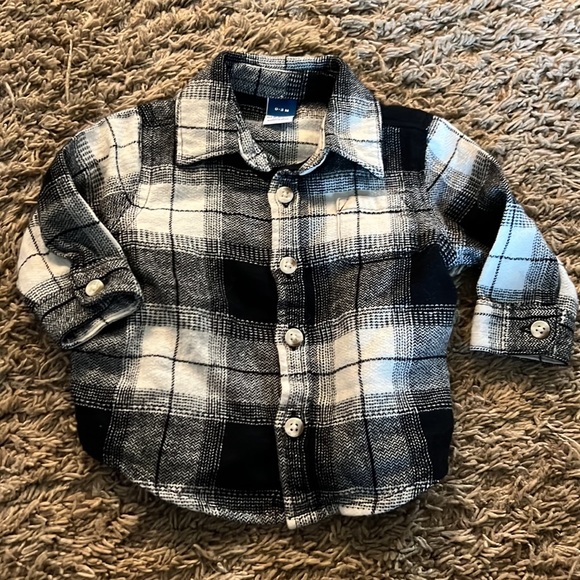 Old navy - Picture 3 of 3